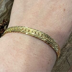 Signed NAPIER Gold Plated Tone  Bracelet Flat Chain Herringbone Costume  7.5”